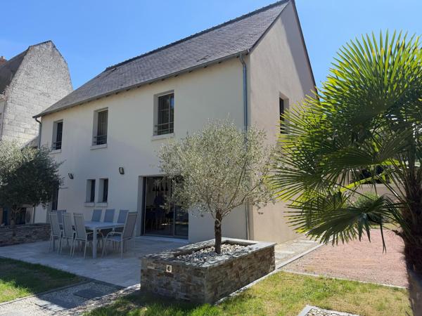 Belle maison comptenporaine en centre ville de LOCHES