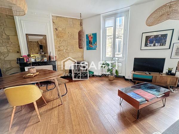 BORDEAUX Appartement de charme, 1 chambre et cave