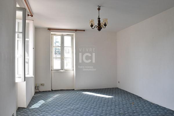 PAIMBOEUF - CHARME ET VOLUME