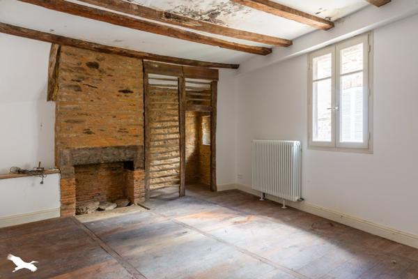 Maison à vendre 276 120 € Uzerche 7 p 220 m² DPE