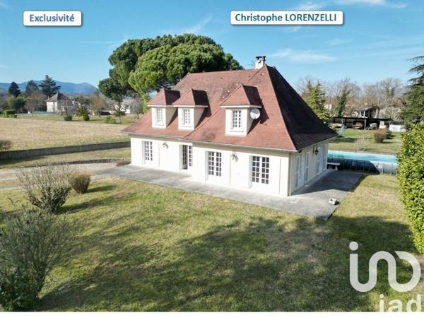 Demeure 5 pièces de 172 m² à Yenne (73170)