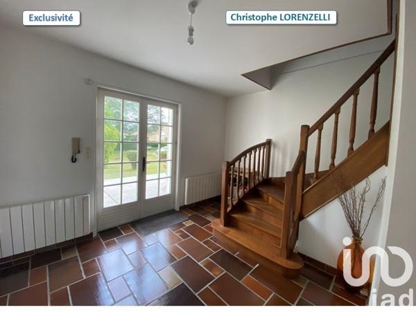Demeure 5 pièces de 172 m² à Yenne (73170)
