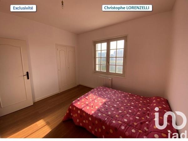 Demeure 5 pièces de 172 m² à Yenne (73170)