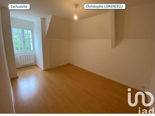 Demeure 5 pièces de 172 m² à Yenne (73170)