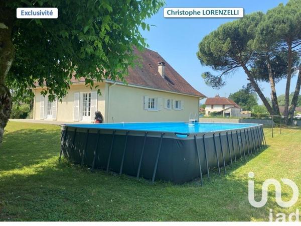 Demeure 5 pièces de 172 m² à Yenne (73170)