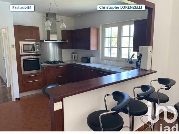 Demeure 5 pièces de 172 m² à Yenne (73170)