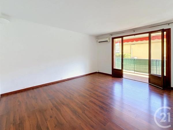 Appartement Studio à vendre  1 pièce - 37,41 m 2   CAVALAIRE SUR MER  - 83
