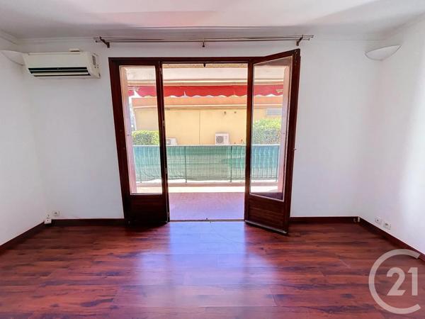 Appartement Studio à vendre  1 pièce - 37,41 m 2   CAVALAIRE SUR MER  - 83
