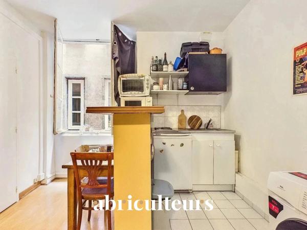 Appartement lumineux de 27 m² à rénover– Investissement idéal en vente à Lyon 1 (69001)