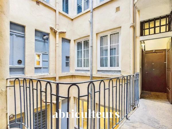Appartement lumineux de 27 m² à rénover– Investissement idéal en vente à Lyon 1 (69001)