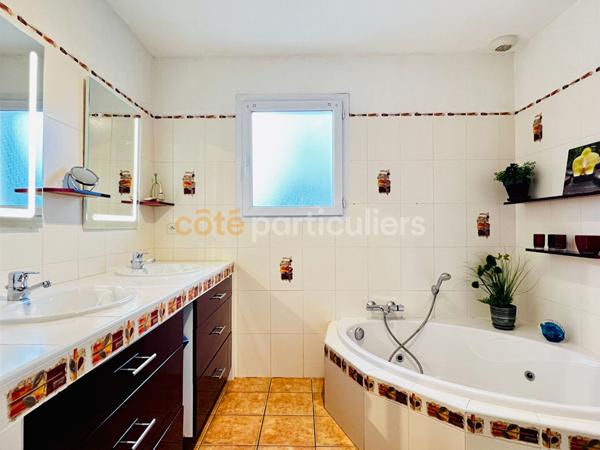 Vente Maison133 m² - 5 Pièces - SAINT PIERRE DU MONT (40280)