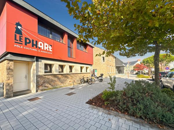 PORNICHET MARCHE PLAGE - Maison à vendre 3 CHAMBRES - JARDIN CLOS - PARKINGS - TOUT A PIED