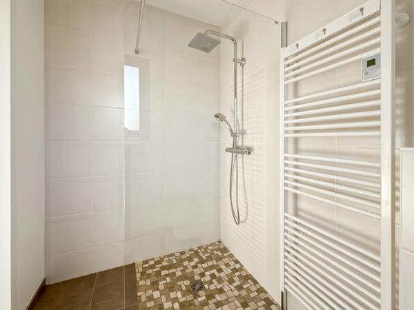 PORNICHET MARCHE PLAGE - Maison à vendre 3 CHAMBRES - JARDIN CLOS - PARKINGS - TOUT A PIED