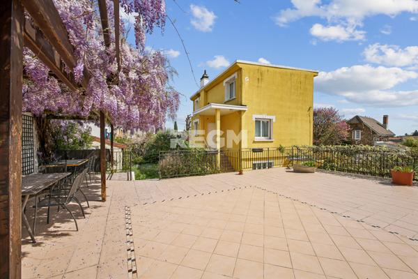 Sceaux (92330) SCEAUX – Propriété d’exception avec jardin paysager et terrasse