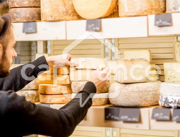 Fonds de commerce fromagerie avec logement 60m2 au total à vendre sud de NANTES (44)