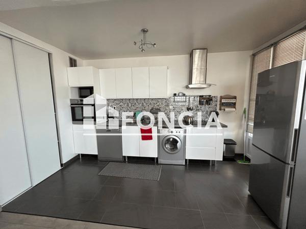 Location Appartement 2 pièces 56.35 m² - Marignane 13700