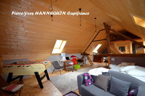 Chalet d’exception rénové avec vue dominante + grange à fort potentiel – Ugine