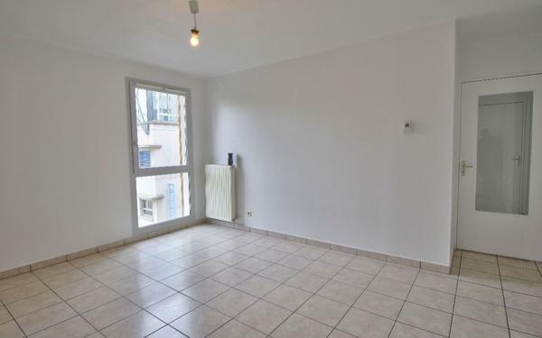 Appartement à louer    2 pièces •  Oullins