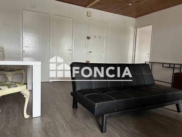 Location Appartement meublé 2 pièces 44.86 m² - 18 QUAI DU MARECHAL JOFFRE Gien 45500