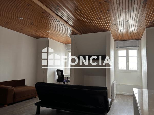 Location Appartement meublé 2 pièces 44.86 m² - 18 QUAI DU MARECHAL JOFFRE Gien 45500