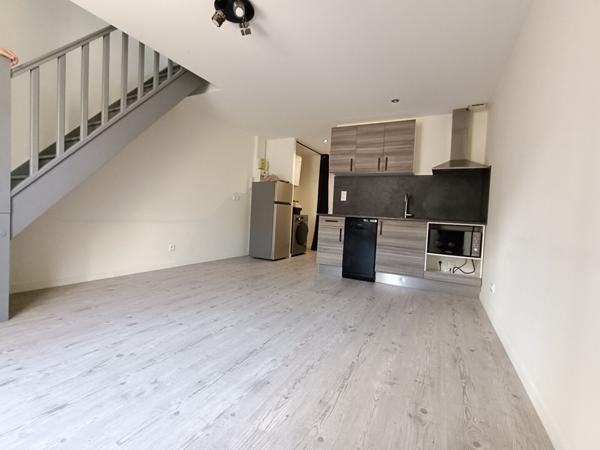 DUPLEX + PARKING