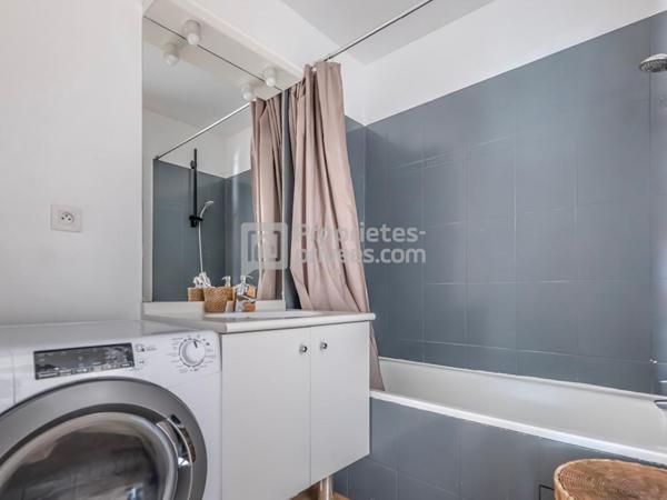 Maison familiale avec 4 chambres possibles de 111,63m² + 61m² de jardin + 18.60m² de terrasse à Saint-Denis