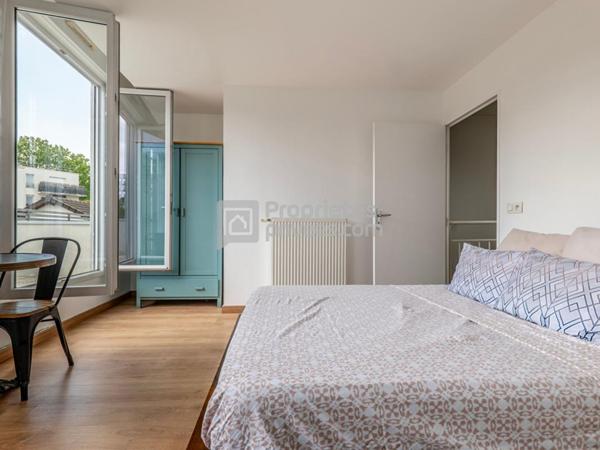 Maison familiale avec 4 chambres possibles de 111,63m² + 61m² de jardin + 18.60m² de terrasse à Saint-Denis