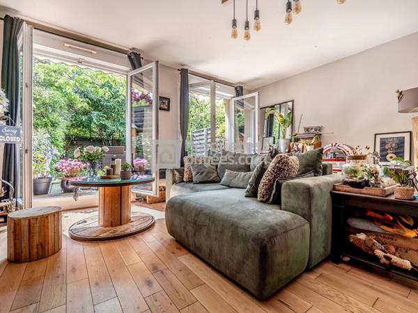 Maison familiale avec 4 chambres possibles de 111,63m² + 61m² de jardin + 18.60m² de terrasse à Saint-Denis