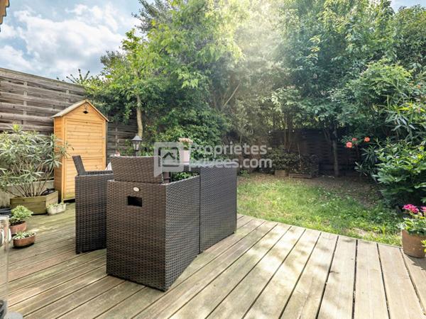 Maison familiale avec 4 chambres possibles de 111,63m² + 61m² de jardin + 18.60m² de terrasse à Saint-Denis