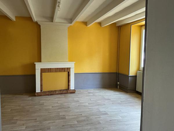 ARCHIAC - MAISON 3 CHAMBRES + BUREAU - LIBRE