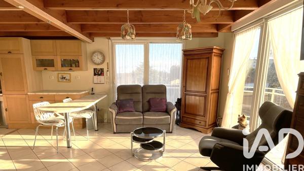 Immeuble à vendre 82 m² Saintes