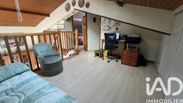 Immeuble à vendre 82 m² Saintes