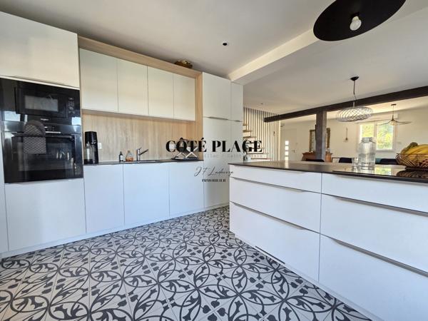 Saint-Sulpice-de-Royan (17200) MAISON 6 PIECES DE 140 M2 - Longére entièrement rénovée - PRIX DE VENTE 450 400€ HAI