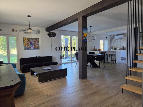 Saint-Sulpice-de-Royan (17200) MAISON 6 PIECES DE 140 M2 - Longére entièrement rénovée - PRIX DE VENTE 450 400€ HAI