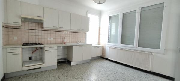BELLE MAISON CONTEMPORAINE  DE 4 CH, AVEC JARDIN