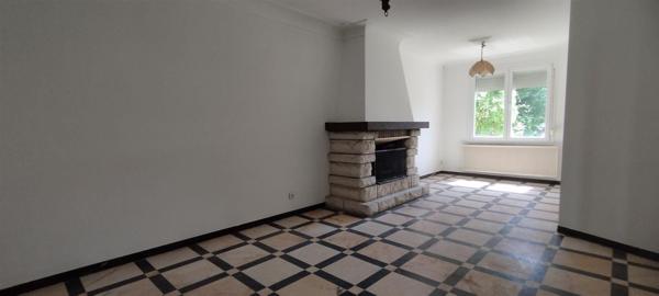 BELLE MAISON CONTEMPORAINE  DE 4 CH, AVEC JARDIN