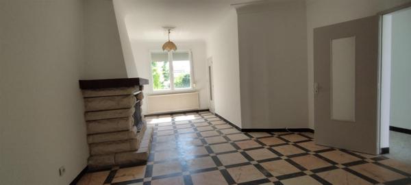 BELLE MAISON CONTEMPORAINE  DE 4 CH, AVEC JARDIN