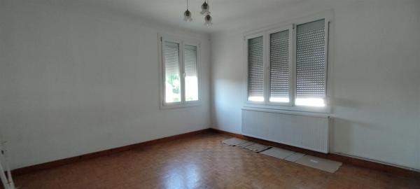 BELLE MAISON CONTEMPORAINE  DE 4 CH, AVEC JARDIN
