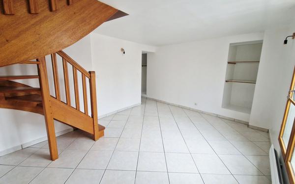 Appartement à louer    3 pièces •  Rozay-en-Brie