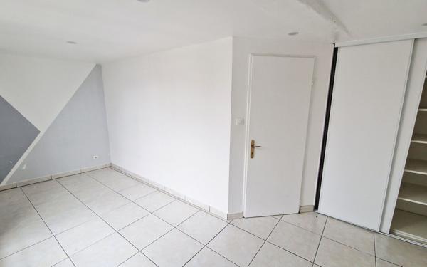 Appartement à louer    3 pièces •  Rozay-en-Brie