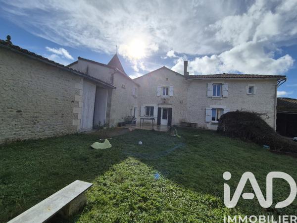 Maison à vendre 8 pièces 205 m² Montmoreau