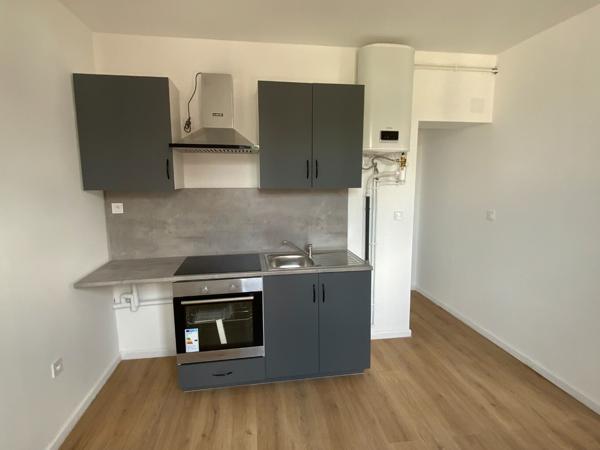APPARTEMENT SOUS COMBLES NEUF A LOUER