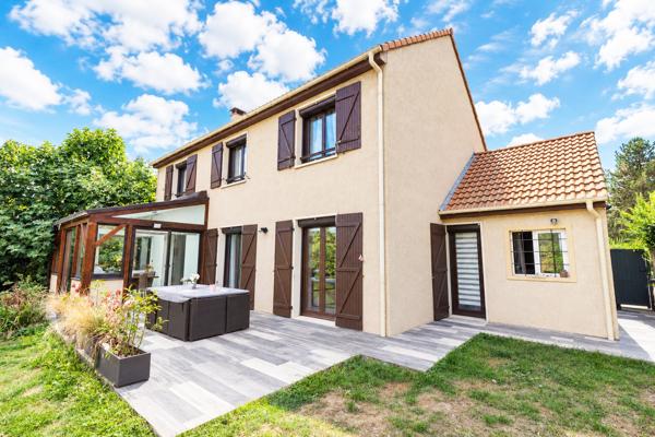 Maisons 5 chambres / Verrières-le-Buisson- SOPHIE BARAT- DPE D - Très bon etat
