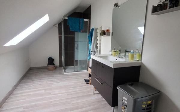 Maison à vendre    5 pièces • 130 m2 Auzouer-en-Touraine