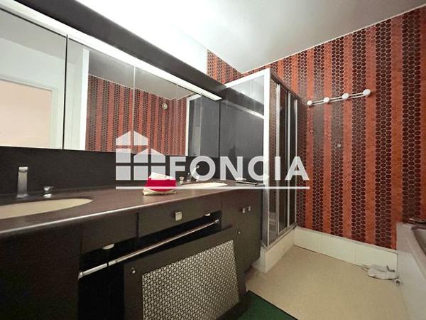 Location Appartement 2 pièces 68.62 m² - 75 TER RUE CHAZIERE Lyon 69004