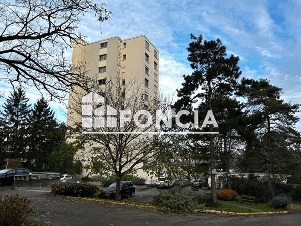 Location Appartement 2 pièces 68.62 m² - 75 TER RUE CHAZIERE Lyon 69004