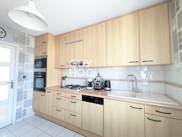 MAISON À VENDRE DE 5 PIÈCES DE 76,00 M²