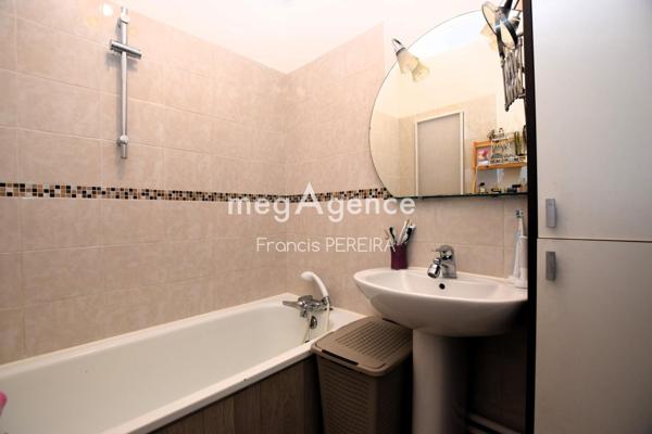 Appartement à Fontenay-le-Fleury, 78330 - 2 pièces 52m²