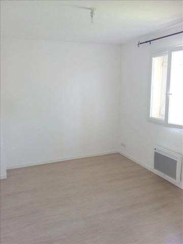 Location                                                      Maison
                        
                     4 pièces                      91 m2                     à Listrac-Médoc