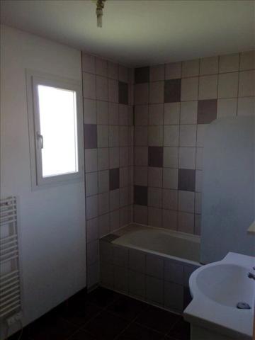 Location                                                      Maison
                        
                     4 pièces                      91 m2                     à Listrac-Médoc